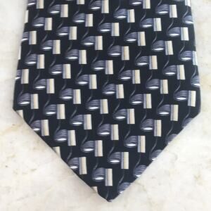 CAMBRIDGE CLASSICS ALL SILK NECKTIE